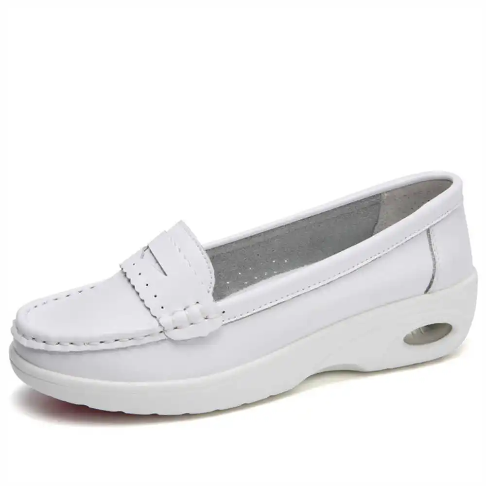 Thick Sole Slipon White Traine - Women Formal Upper Wear ulasan dan harga