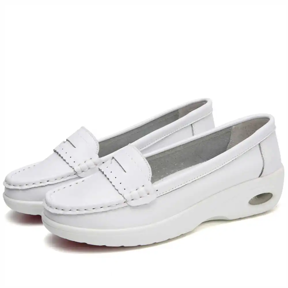 Thick Sole Slipon White Traine - Women Formal Upper Wear ulasan dan harga