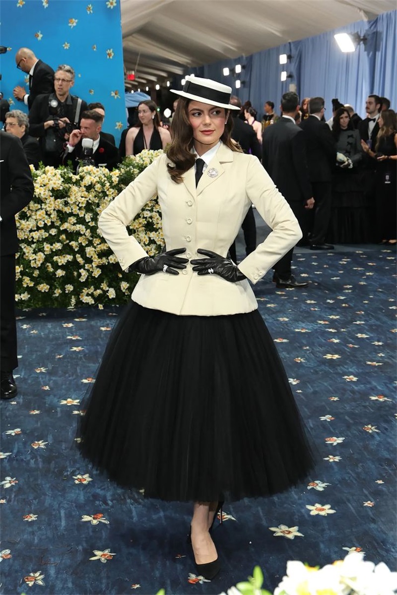 White Women Office Suits Skirt - Women Formal Wear With Black Blazer ulasan dan harga