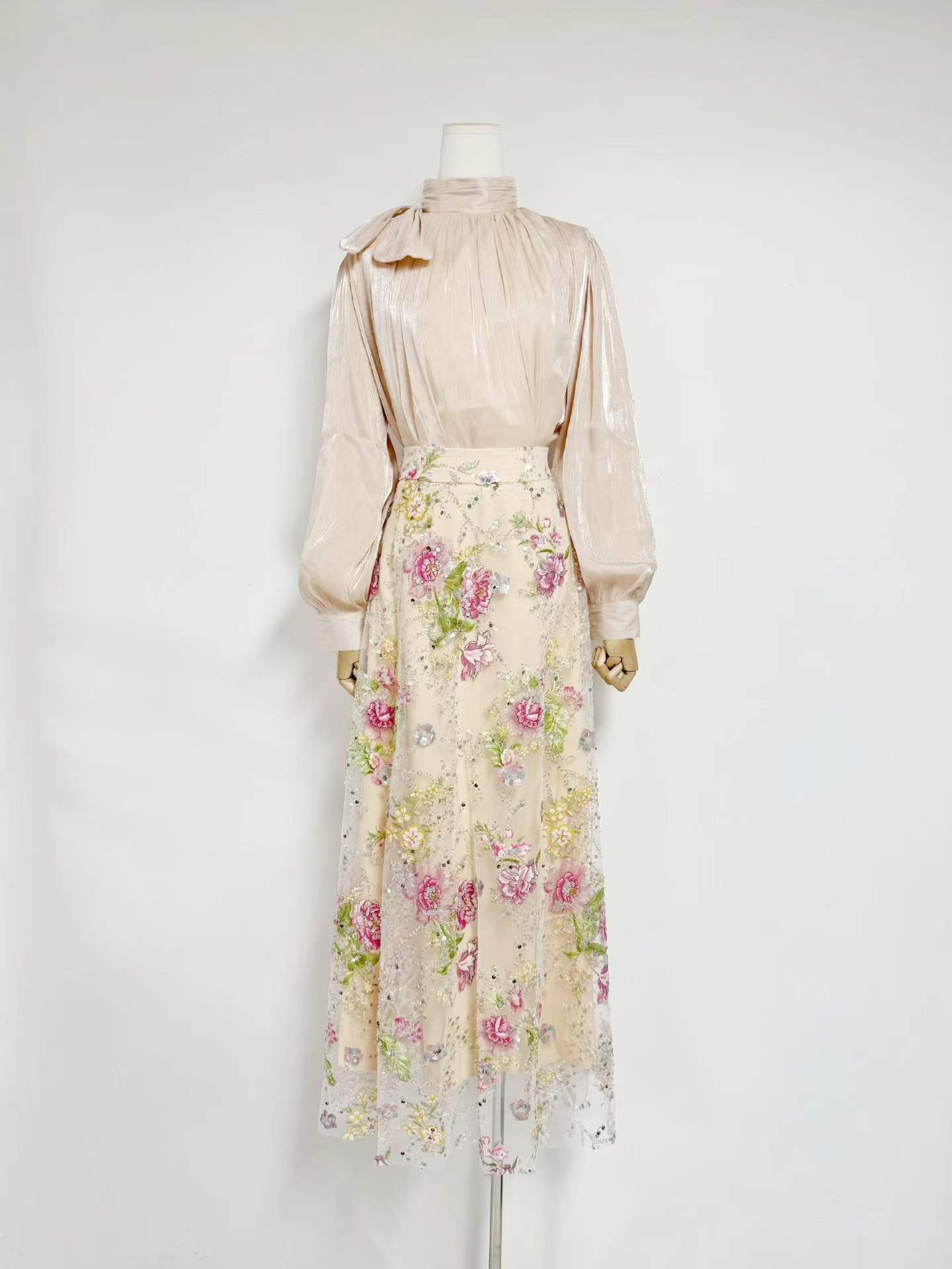 VGH Elegant Chic Black Floral  - Women Formal Wear With Skirt ulasan dan harga